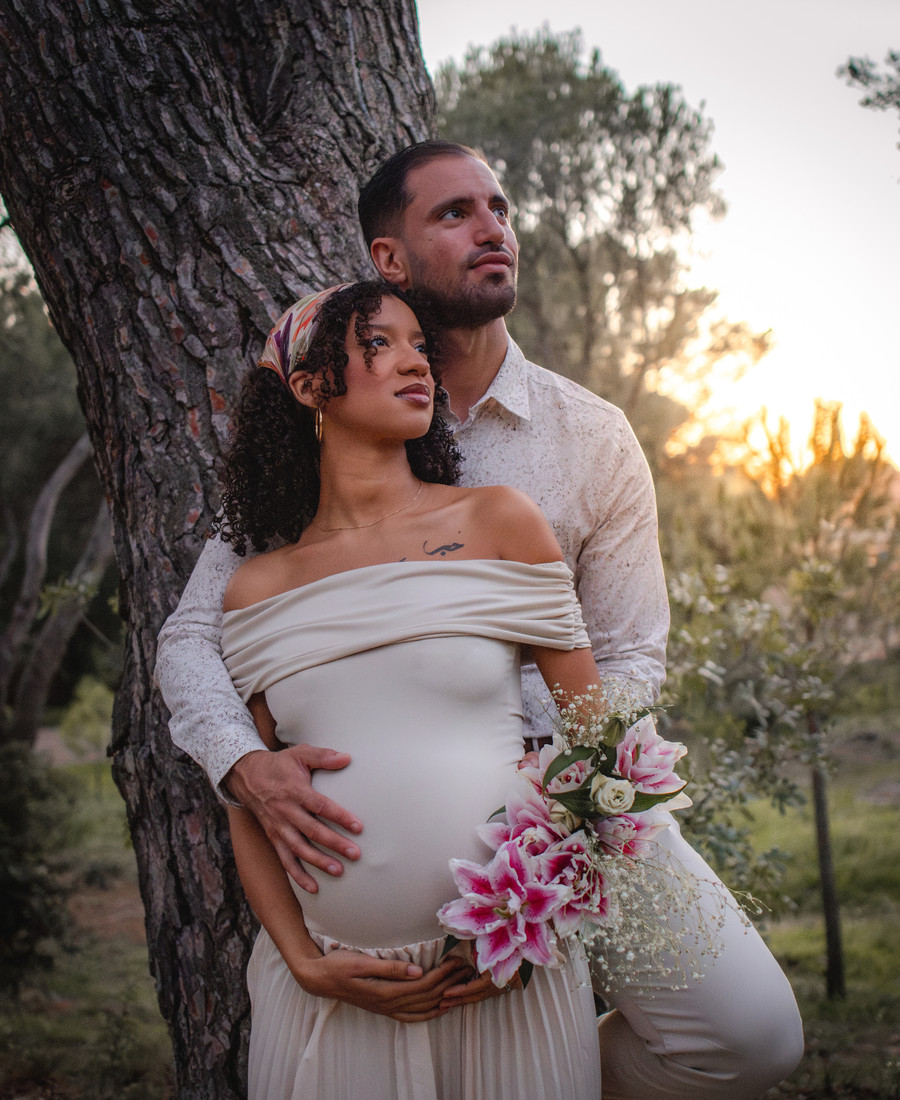 Yoan & Sara — maternity session, Provence